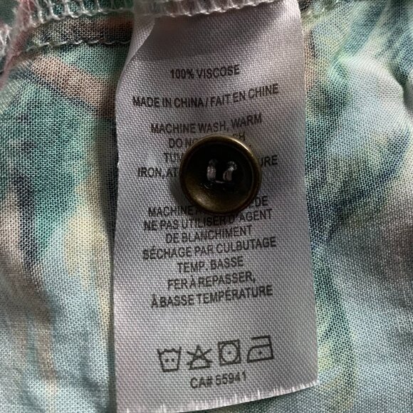 Harlow Floral Button Down Blouse - Picture 6 of 6